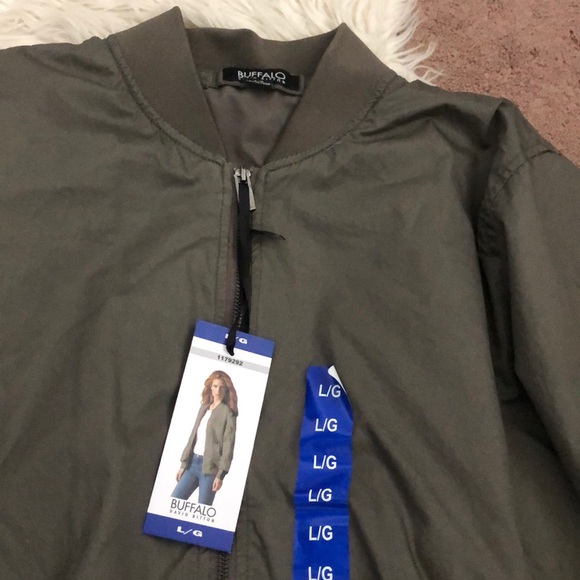 Bomber jacket - Picture 2 of 2